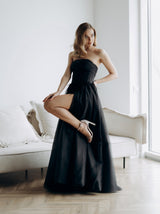 Lace up tulle evening dress with feathers