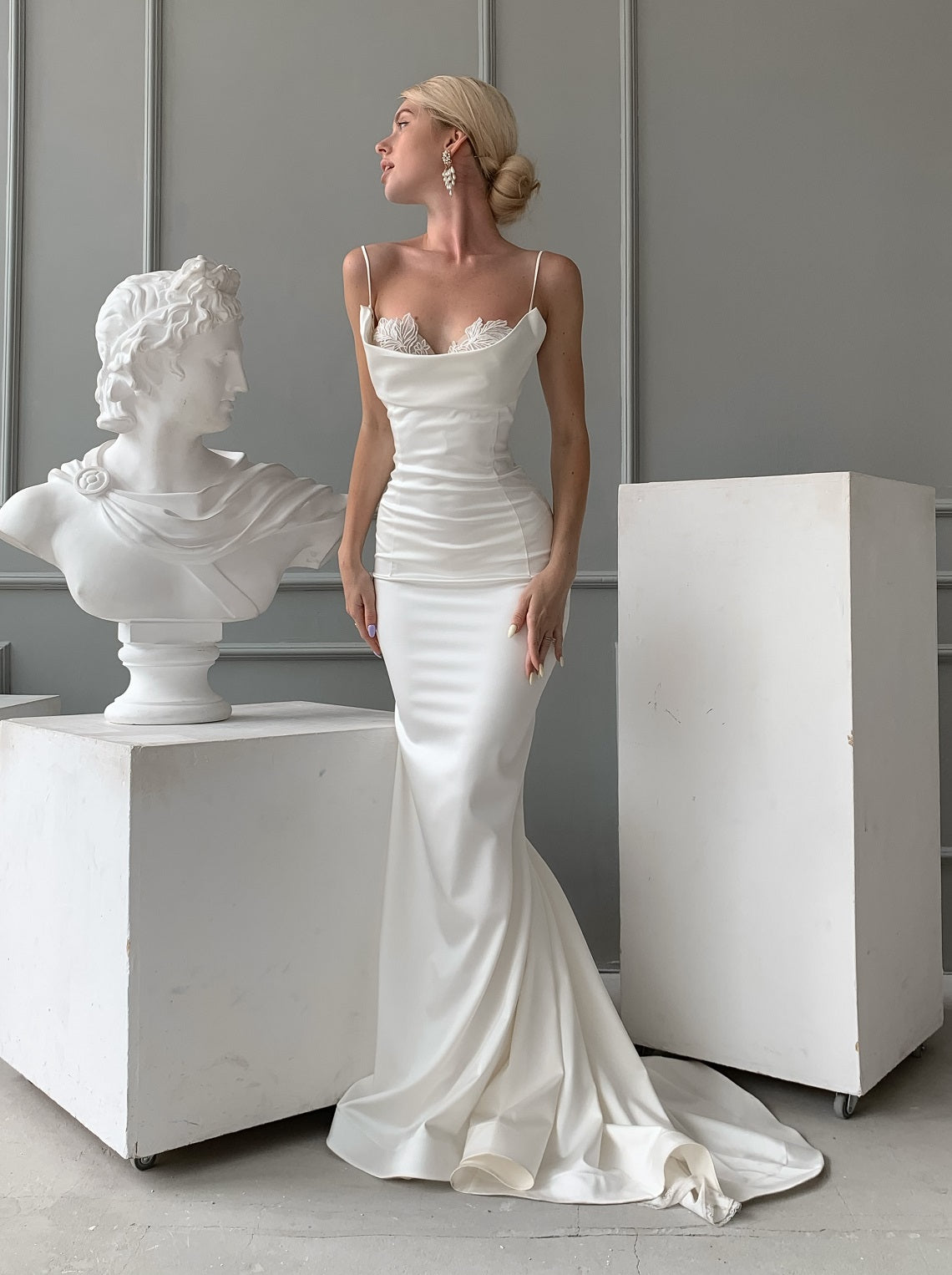 Cowl neck Satin mermaid wedding dress – La Novale Atelier