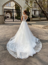 Botanic Lace beach wedding dress with feathers
