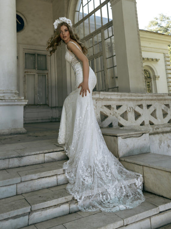 Bohemian lace sheath wedding dress