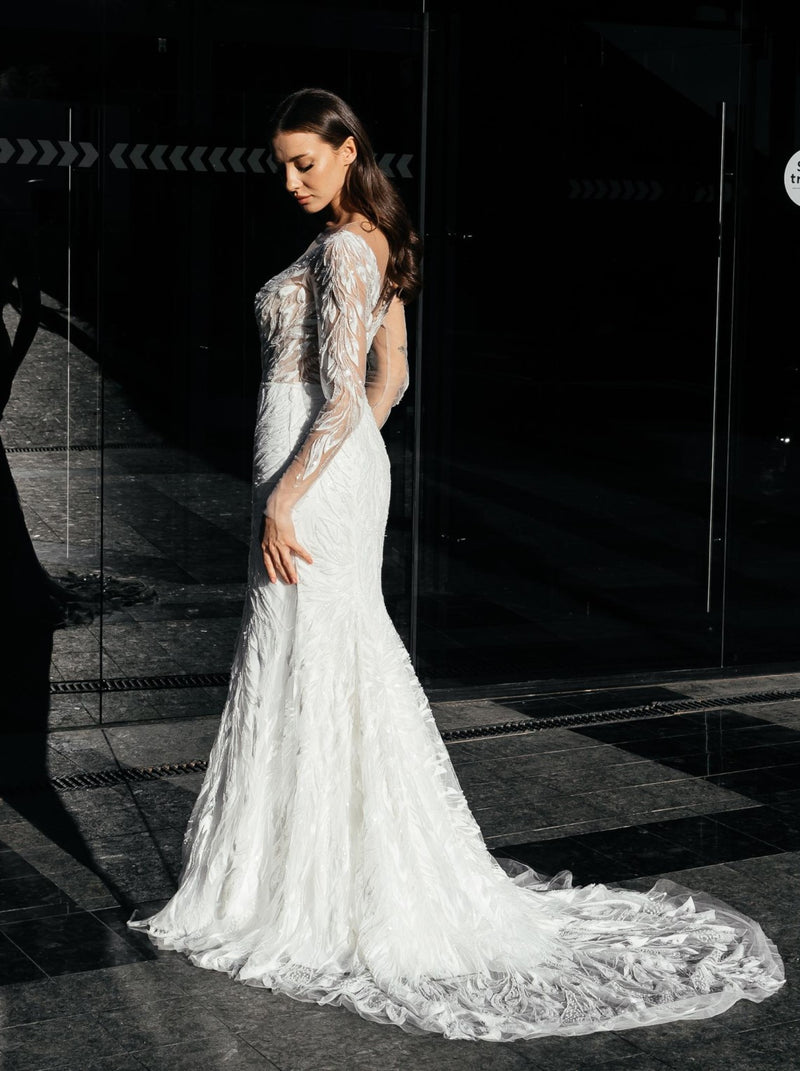 Emroidered lace Full sleeve wedding dress