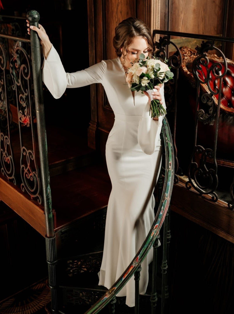 Retro inspired casual wedding dress with trumpet sleeve