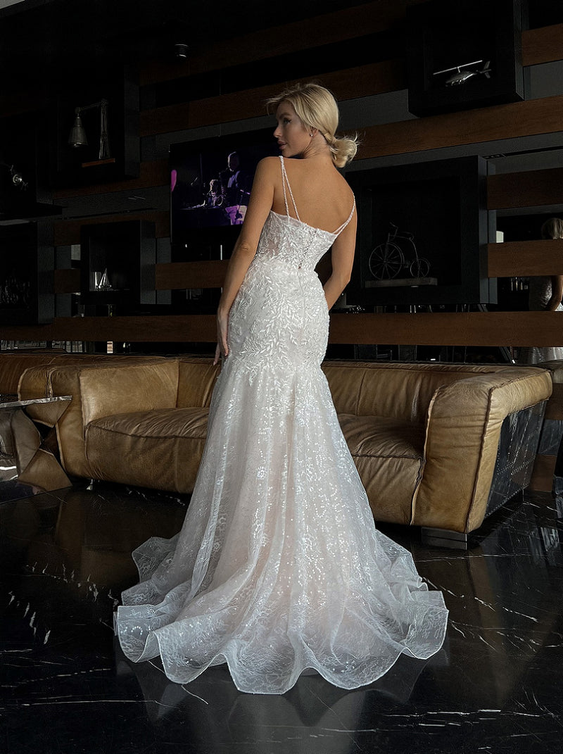 Beaded lace trumpet wedding dress La Novale Atelier Beaded lace trumpet wedding dress La Novale Atelier