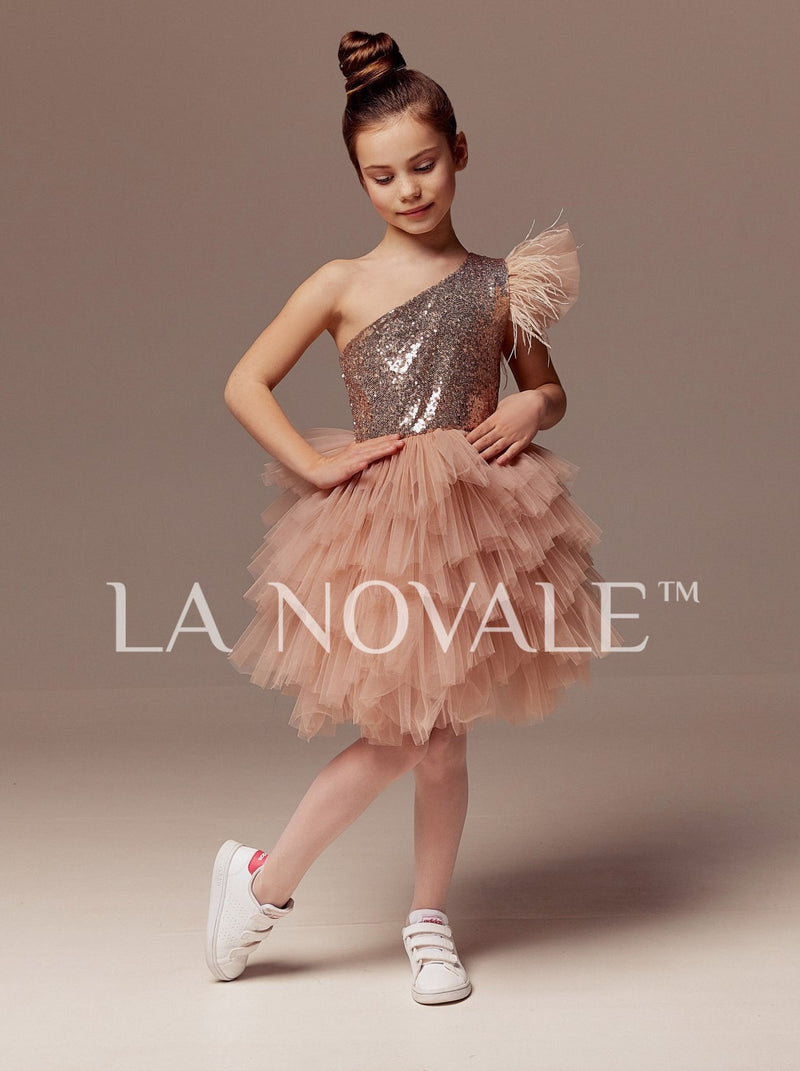 One shoulder short flower girl dress with tiered skirt La Novale Atelier One shoulder short flower girl dress with tiered skirt La Novale Atelier
