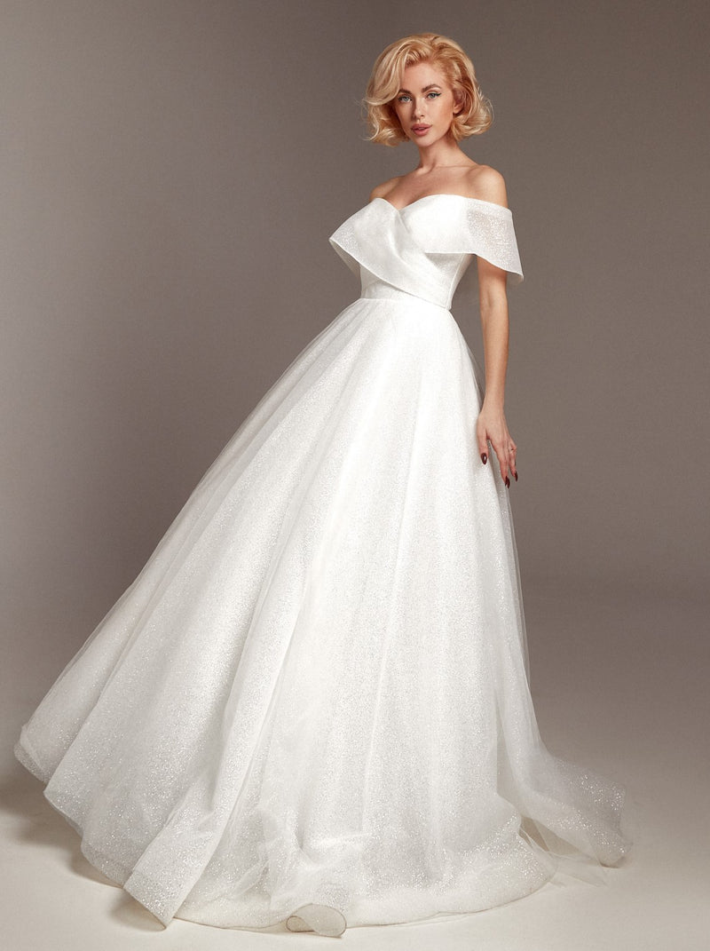Sparkle ballroom wedding dress – La Novale Atelier Sparkle ballroom wedding dress – La Novale Atelier