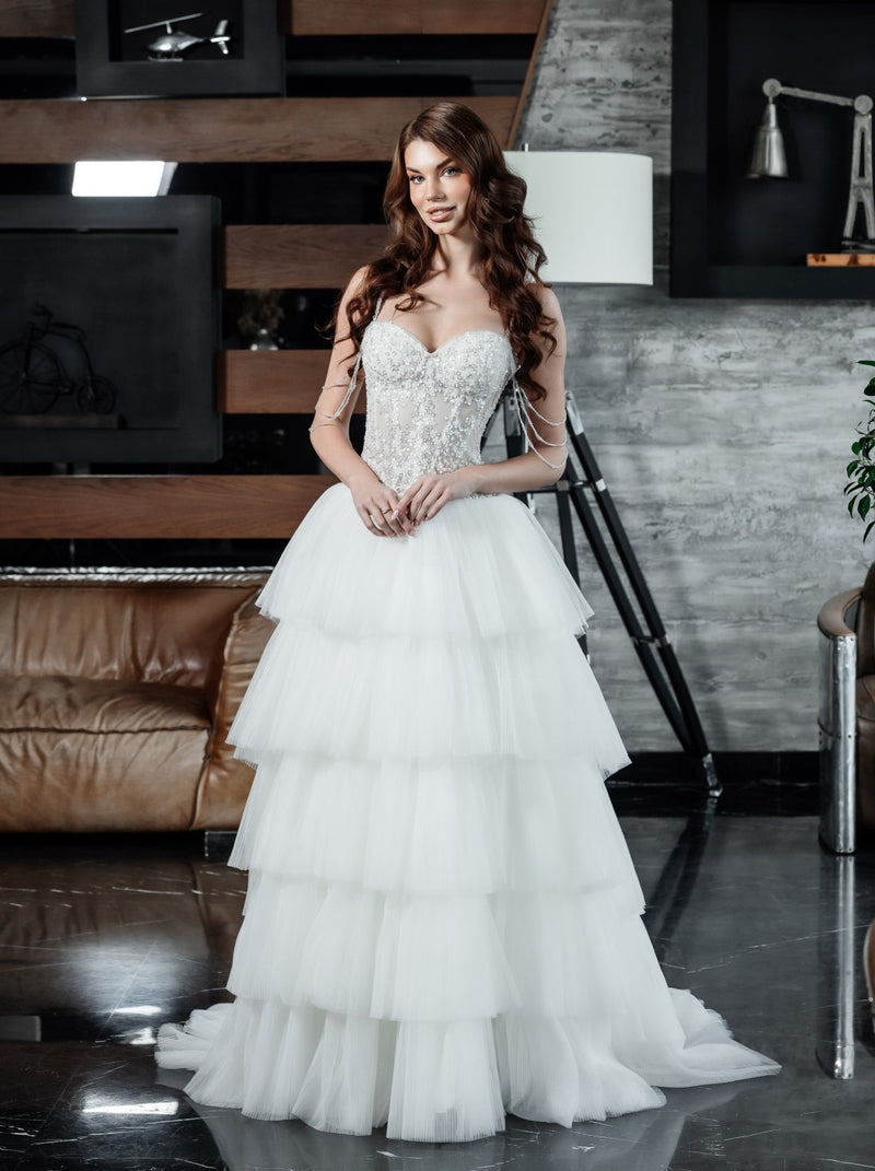 Drop waist corset bridal gown with tiered skirt – La Novale Atelier